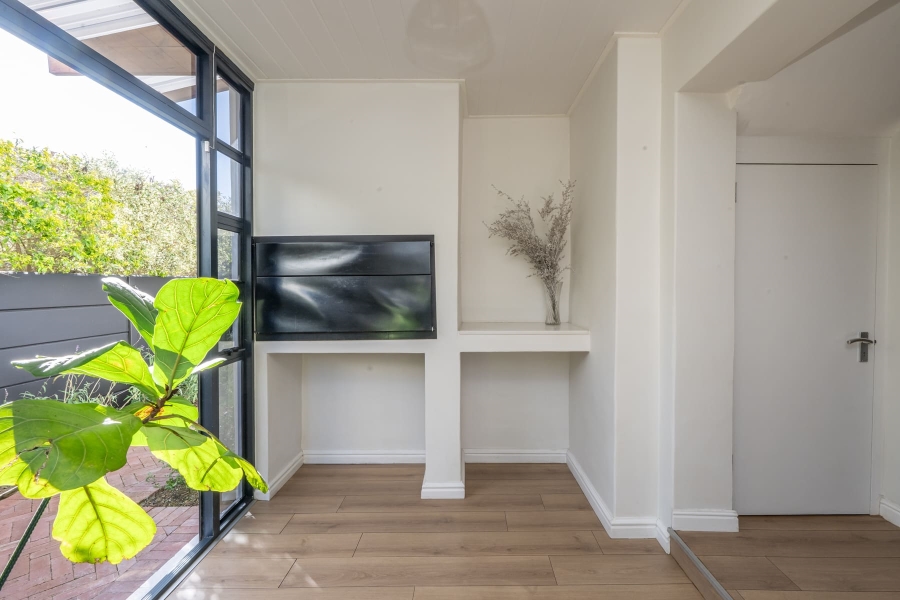 3 Bedroom Property for Sale in Pinehurst Western Cape